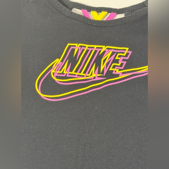Nike Toddler Girl Outfit Shorts Set 4T Black Logo T-Shirt Top Shorts Gray Neon - Picture 3 of 14